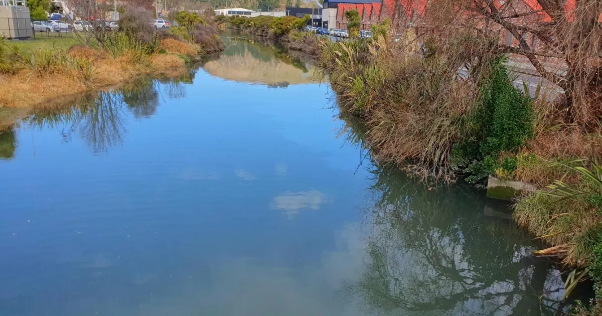 Diesel spill impacts Heathcote River near the Tannery in Woolston