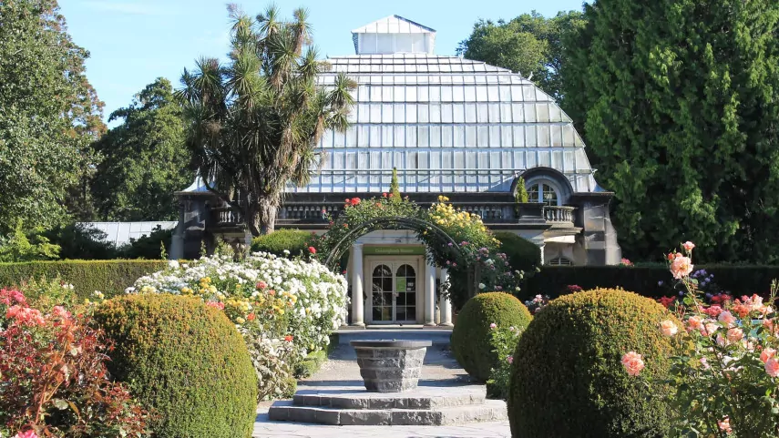 Three Christchurch Botanic Gardens glasshouses close for repairs