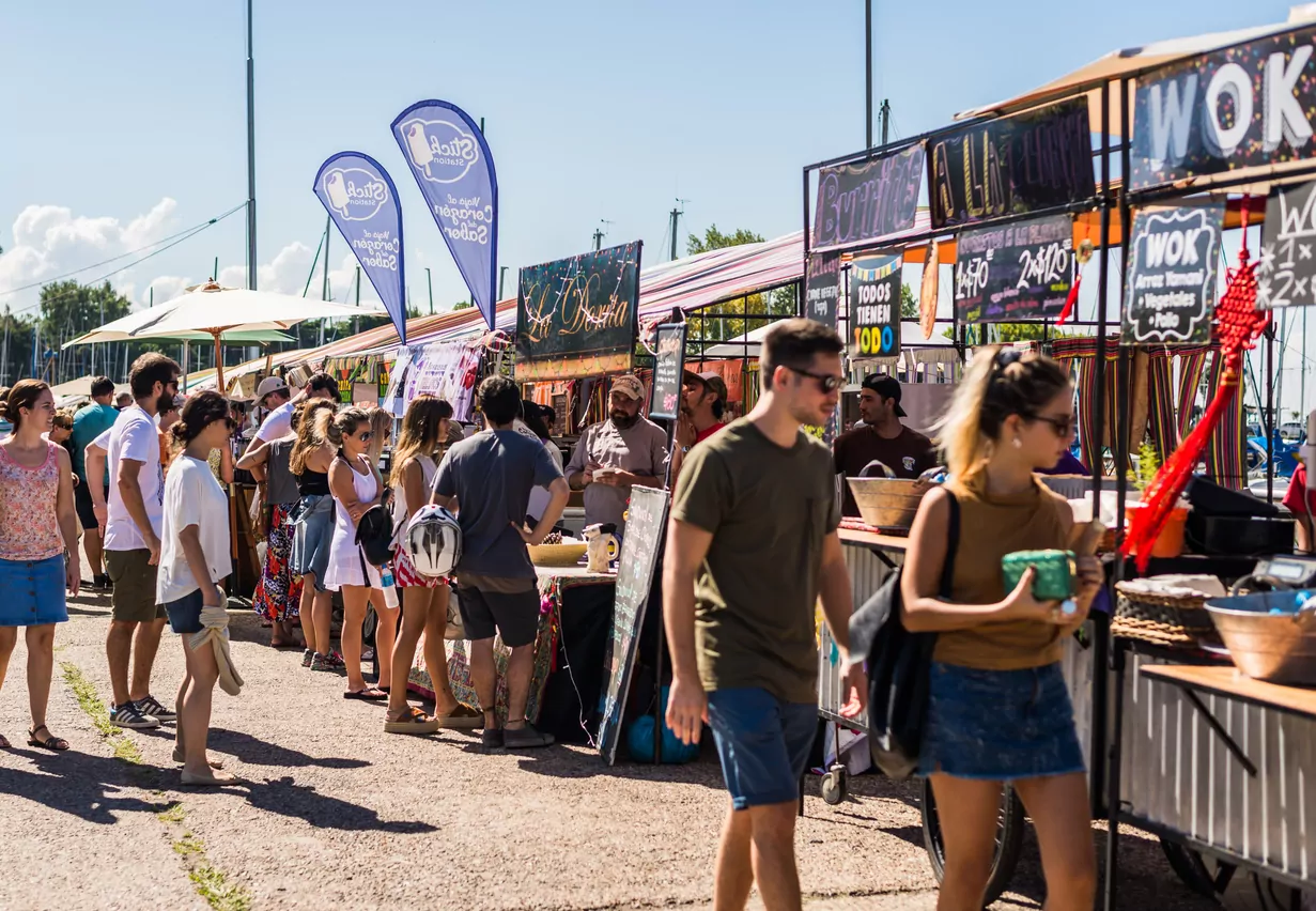 Food trucks / File photo