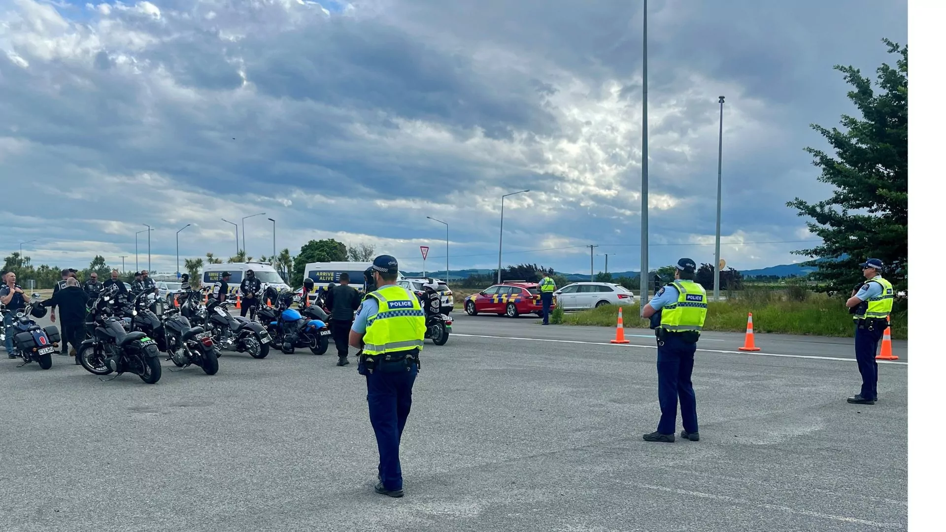 Police maintain pressure on gang movement into Canterbury with mass vehicle stop