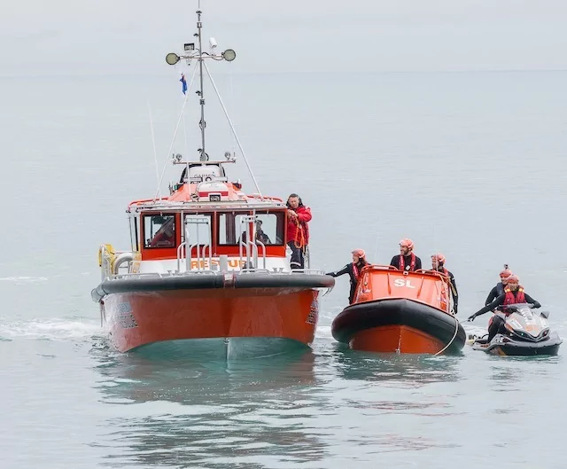 Search continues for missing swimmer off Southshore Spit